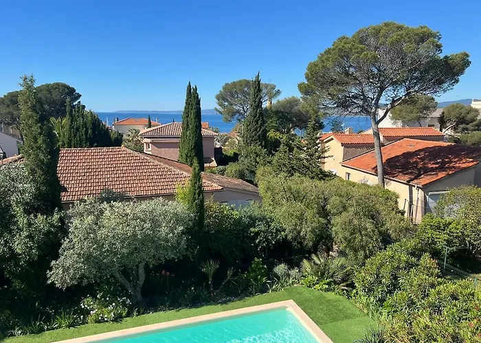 Villa Raphael *